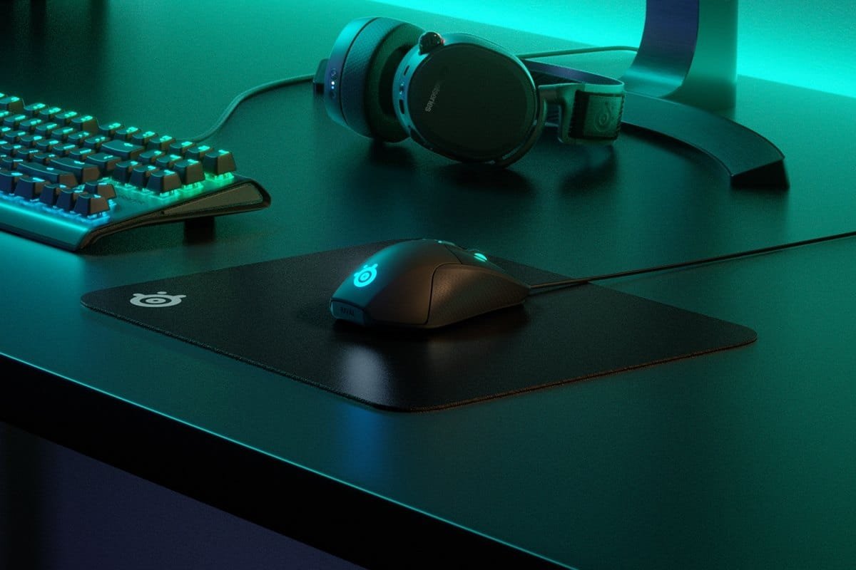 SteelSeries QcK Hard Pad Mouse Pad (63821) - Precision, Durability, and Style for Every Gamer - Image 3