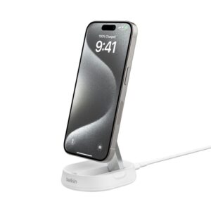 Experience effortless wireless charging with the BELKIN BOOST CHARGE 15W Convertible Magnetic Charging Stand.
