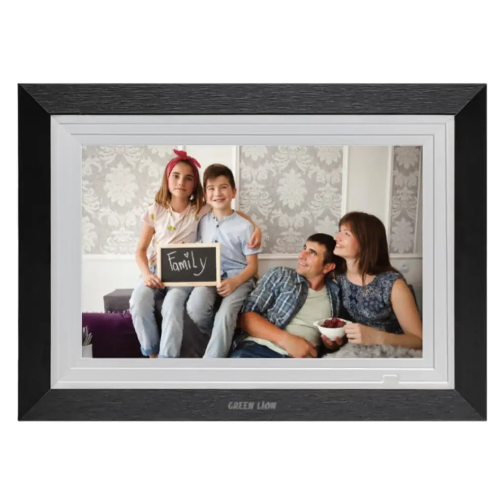 Celebrate your most cherished memories in vivid detail with the Green Lion Digital Picture Frame.