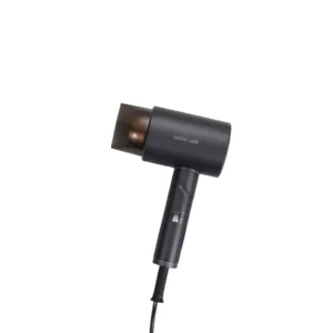 Enjoy the perfect mix of performance, portability, and style with the Green Lion Foldable Hair Dryer Lite 1200W Grey (GNFLAIRDRYGY).
