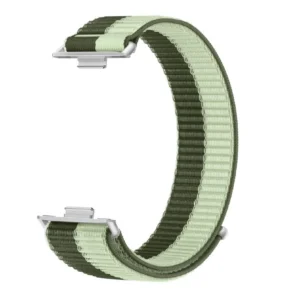 Upgrade your smartwatch style and comfort with the HUAWEI WATCH FIT 4 Bicolor Single Loop Stepless Nylon Strap in Dark Green.