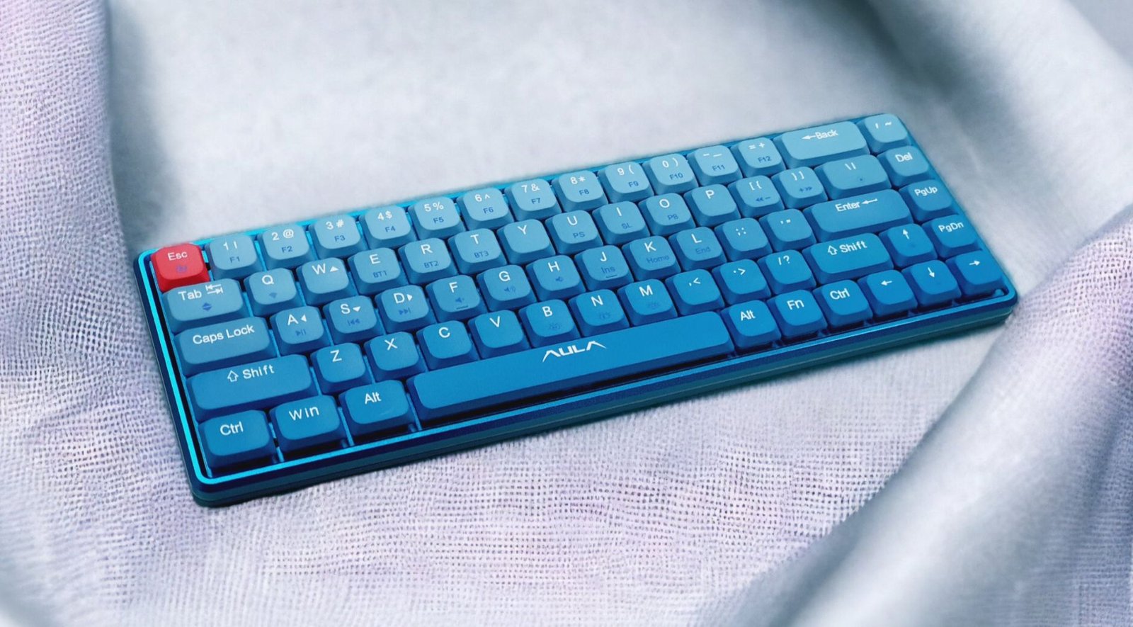 AULA FIRE GAMING MECHANICAL KEYBOARD H68 - Image 2