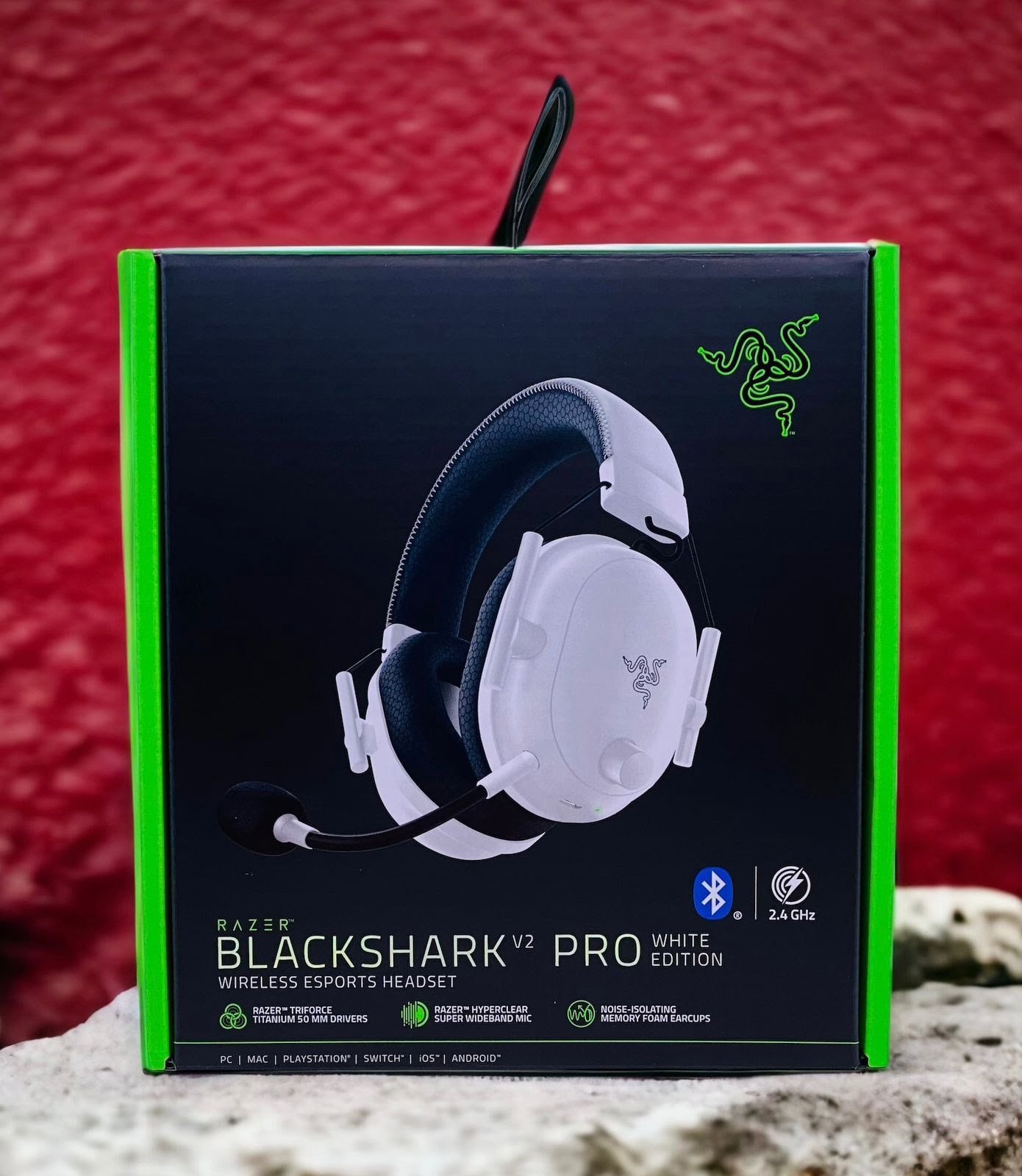 RAZER BLACKSHARK V2 PRO (2023) WIRELESS ESPORT HEADSET - Image 2