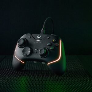 RAZER WOLVERINE V2 CHROMA WIRED GAMING CONTROLLER FOR XBOX RZ06-04010100-R3M1