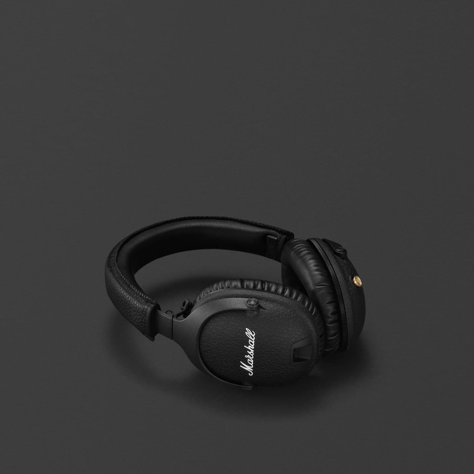 Marshall Monitor II ANC Bluetooth Headset - Enjoy Superior Sound Quality and Active Noise Cancellation - Image 6