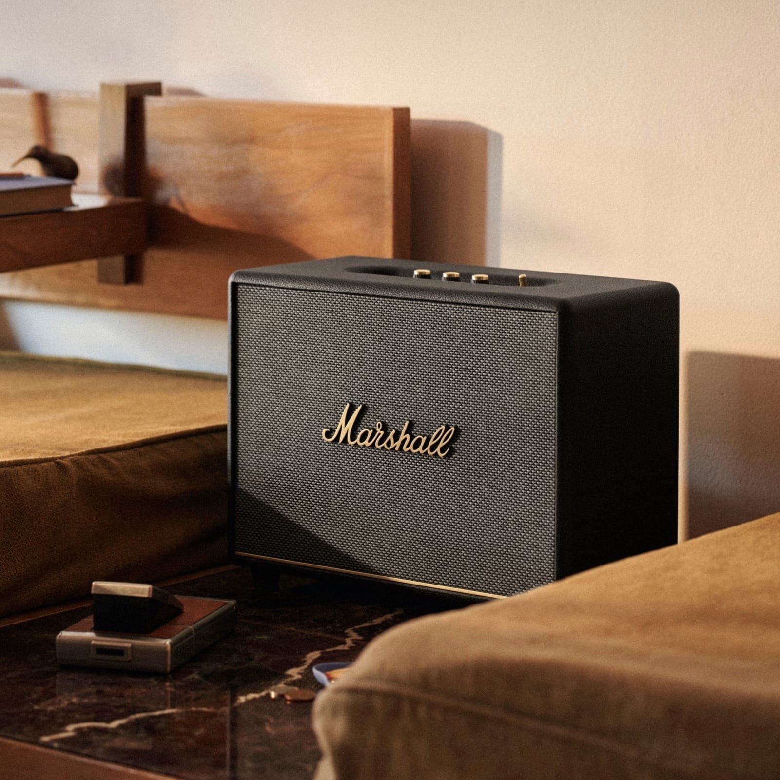 Marshall Woburn III Bluetooth Speaker - Enjoy Crisp Audio and Classic Design in Black! - Image 3