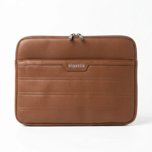 BLUPEBBLE MACBOOK SLEEVE 14 INCH ESSENTIAL BROWN BP-ESSENTIAL-BR