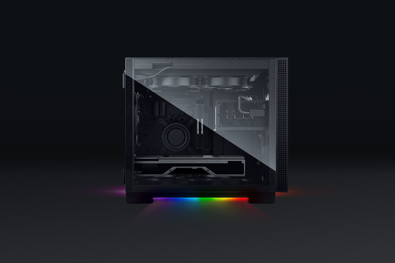 Razer Tomahawk ATX Desktop Chassis (RC21-01420100-R3M1) - Premium Tempered Glass Gaming Case - Image 2