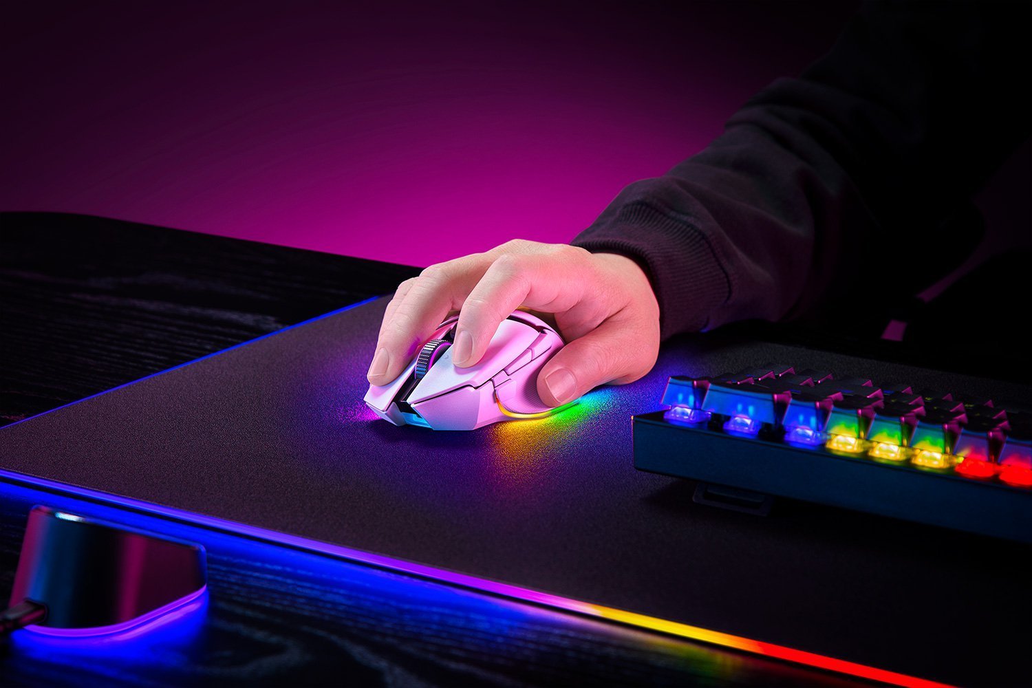 RAZER BASILISK V3 PRO WIRELESS MOUSE - Image 3