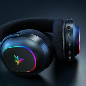 Razer Barracuda X Chroma Wireless Gaming Headset (Black, RZ04-05220100-R3M1) - 7.1 Surround Sound and RGB Lighting