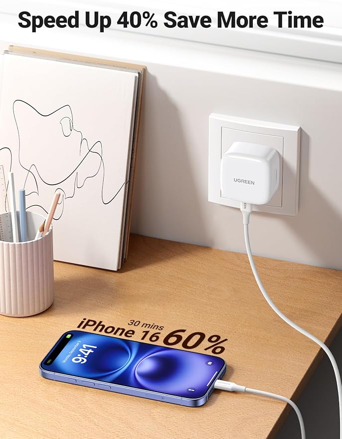 UGREEN 30W PD FAST CHARGER UK WHITE 70197 - Image 3