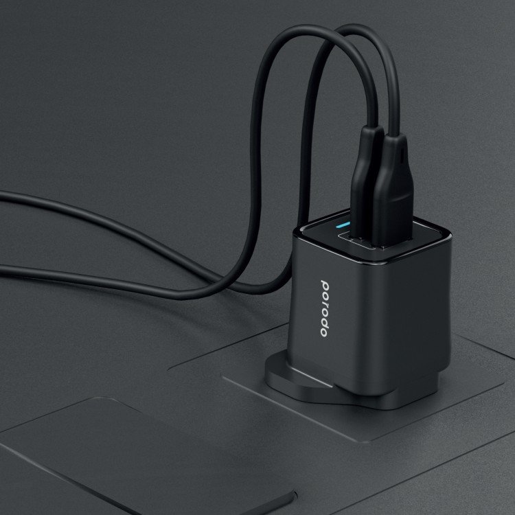 PORODO DUAL PORT WALL CHARGER PD 20W WITH USB C TO LIGHTNING 1.2M BLACK CABLE PD-FWCH028-BK-L - Image 2