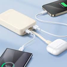 UGREEN NEXODE 20000MAH POWERBANK WITH BUILT IN CABLE 30W PB521 45207 - Image 3