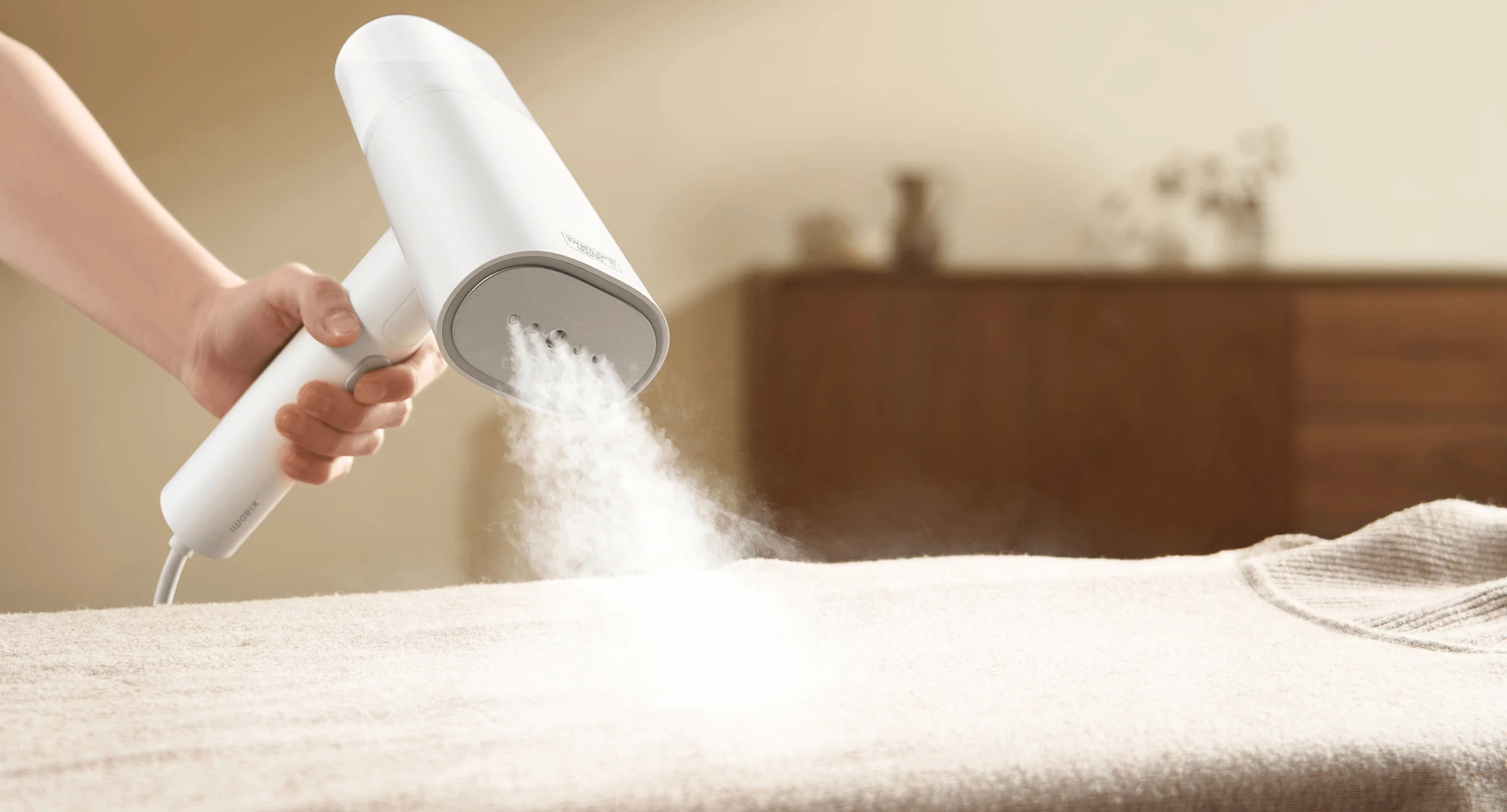 XIAOMI MIJIA HANDHELD PORTABLE GARMENT STEAMER 2 WHITE - Image 3