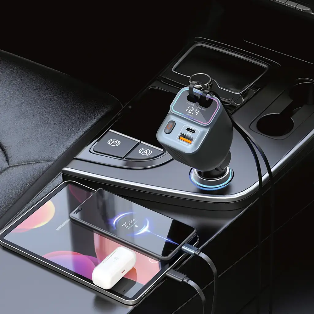 PORODO 65W CAR CHARGER DUAL RETRACTABLE CABLE BLACK PDFWCH068BK - Image 2