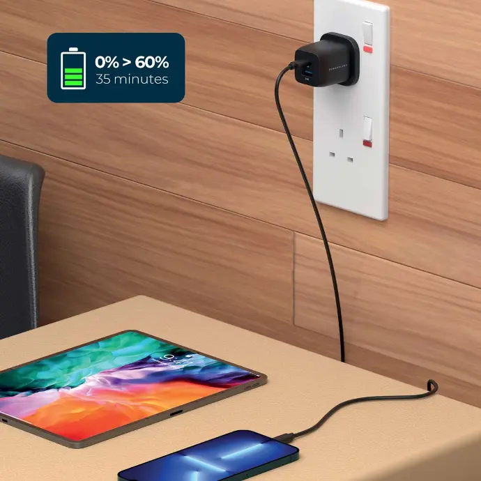 POWEROLOGY DUAL PORT ULTRA QUICK GaN CHARGER WITH USB C TO USB C 60W CABLE BLACK - Image 2