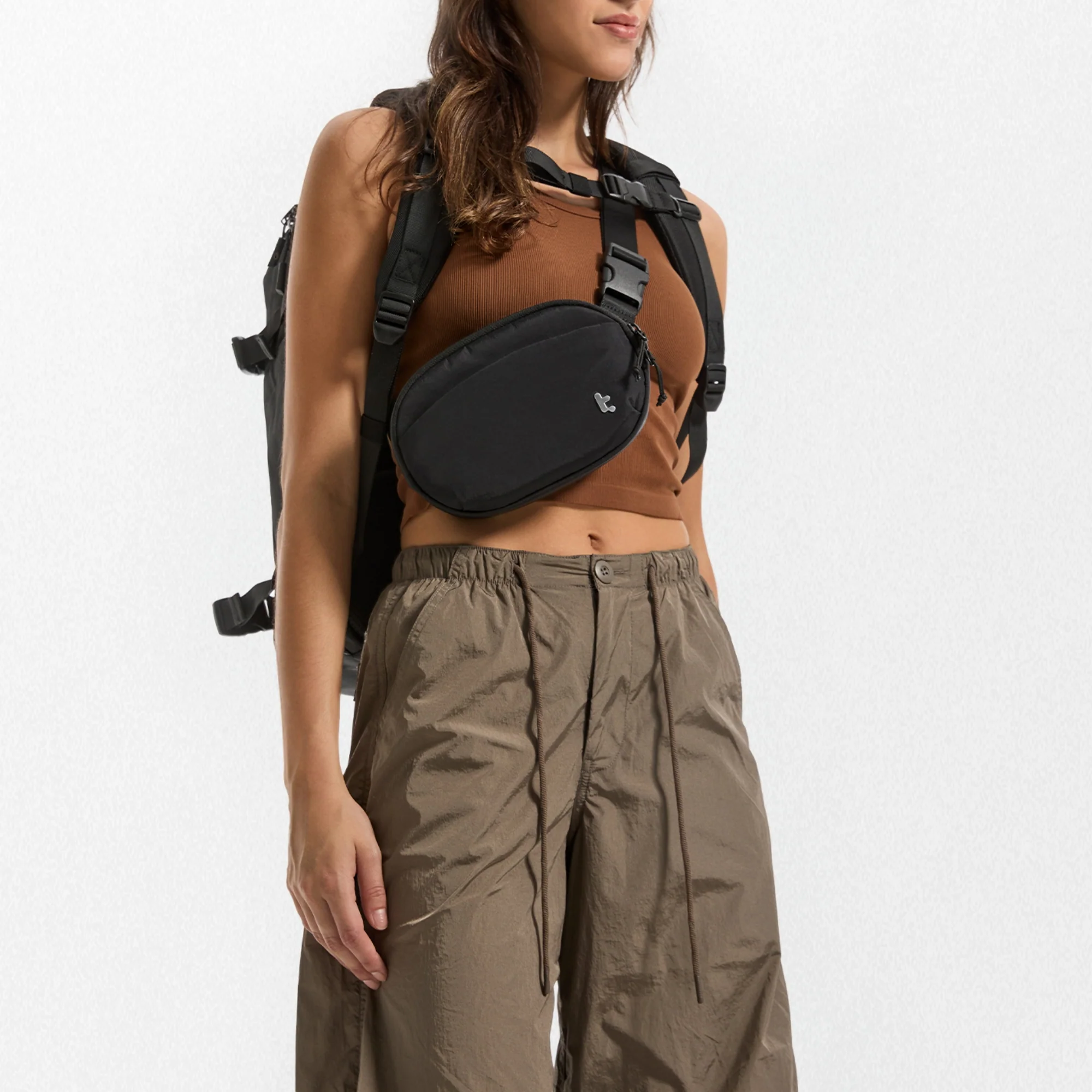 TOMTOC SLINGBEAN T32 BELT BAG BLACK T32S1D1 - Image 7
