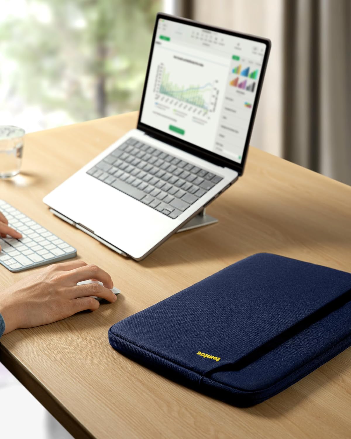 TOMTOC LIGHT A18 14 INCH LAPTOP SLEEVE NAVY BLUE A18D2B2 - Image 8