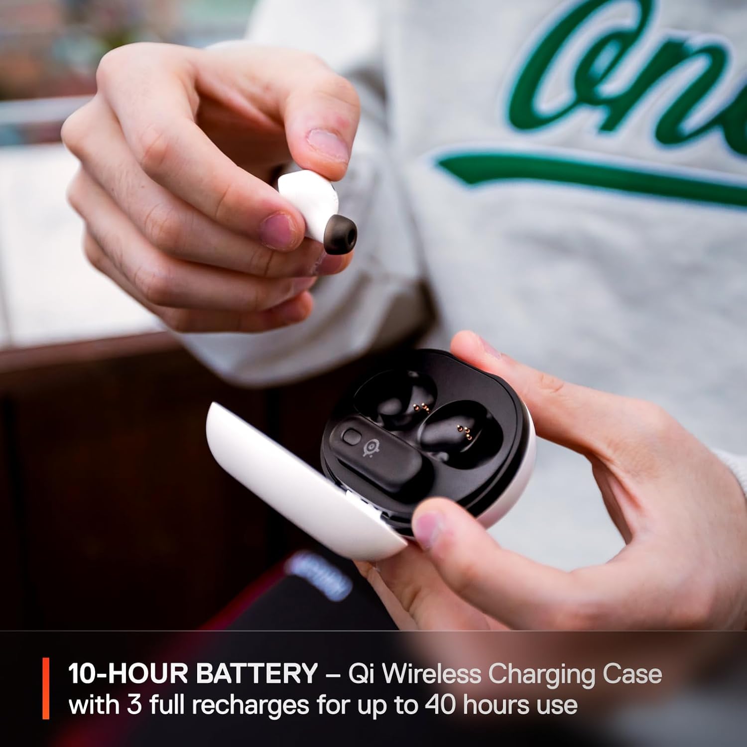 STEELSERIES ARCTIS GAMEBUDS WIRELESS NOISE CANCELLING GAMING EARBUDS FOR PS5 WHITE 61682 - Image 8