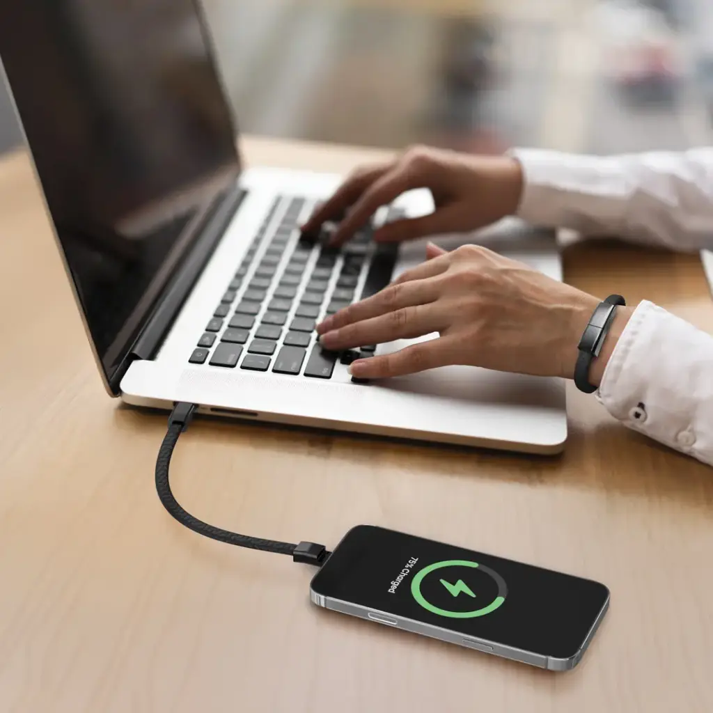 PORODO PD27W USB C TO LIGHTNING WRISTBAND MAGNETIC STEEL CLASP CABLE BLACK PDETK21BK - Image 5