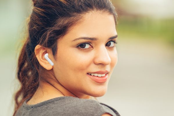 SWISS MILITARY VICTOR 4 ACTIVE NC ENC WIRELESS EARBUDS WHITE SM-VICTOR-4ANC-ENC-WHI - Image 4