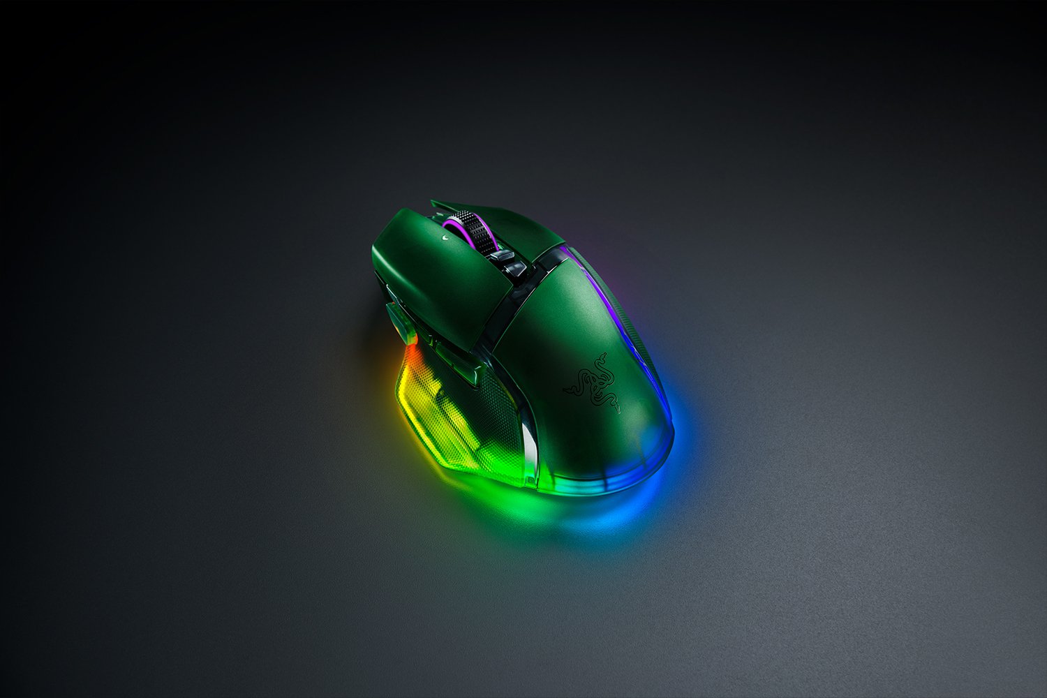 RAZER BASILISK V3 PRO ERGONOMIC WIRELESS GAMING MOUSE PHANTOM GREEN EDITION RZ01-05240300-R3G1 - Image 3