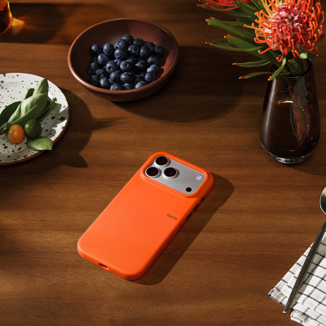 BEATS IPHONE 17 PRO MAX RUGGED CASE WITH MAGSAFE AND CAMERA CONTROL SIERRA ORANGE MGJC4 - Image 3