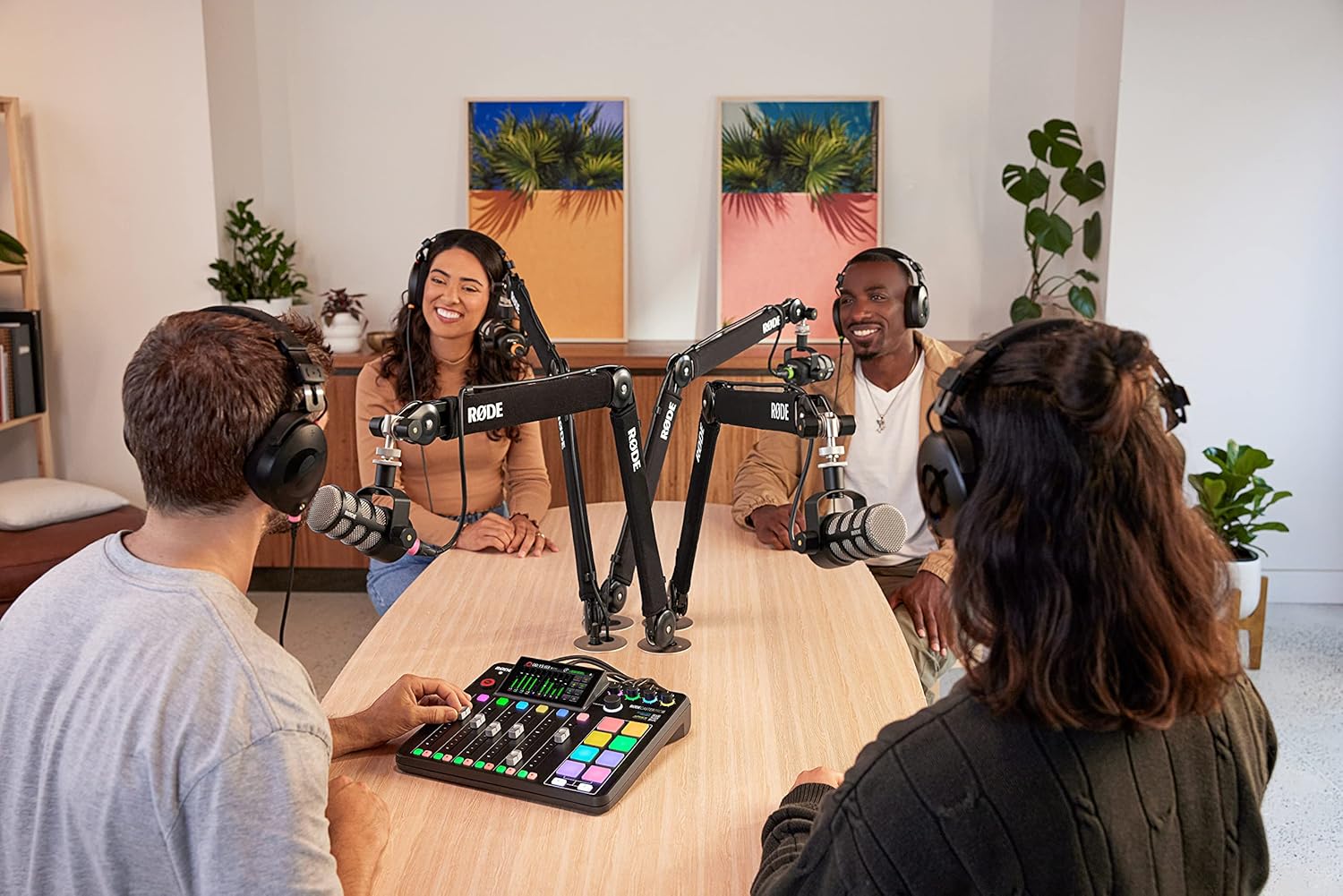 RODECASTER PRO II INTEGRATED AUDIO PRODUCTION STUDIO BLACK - Image 11