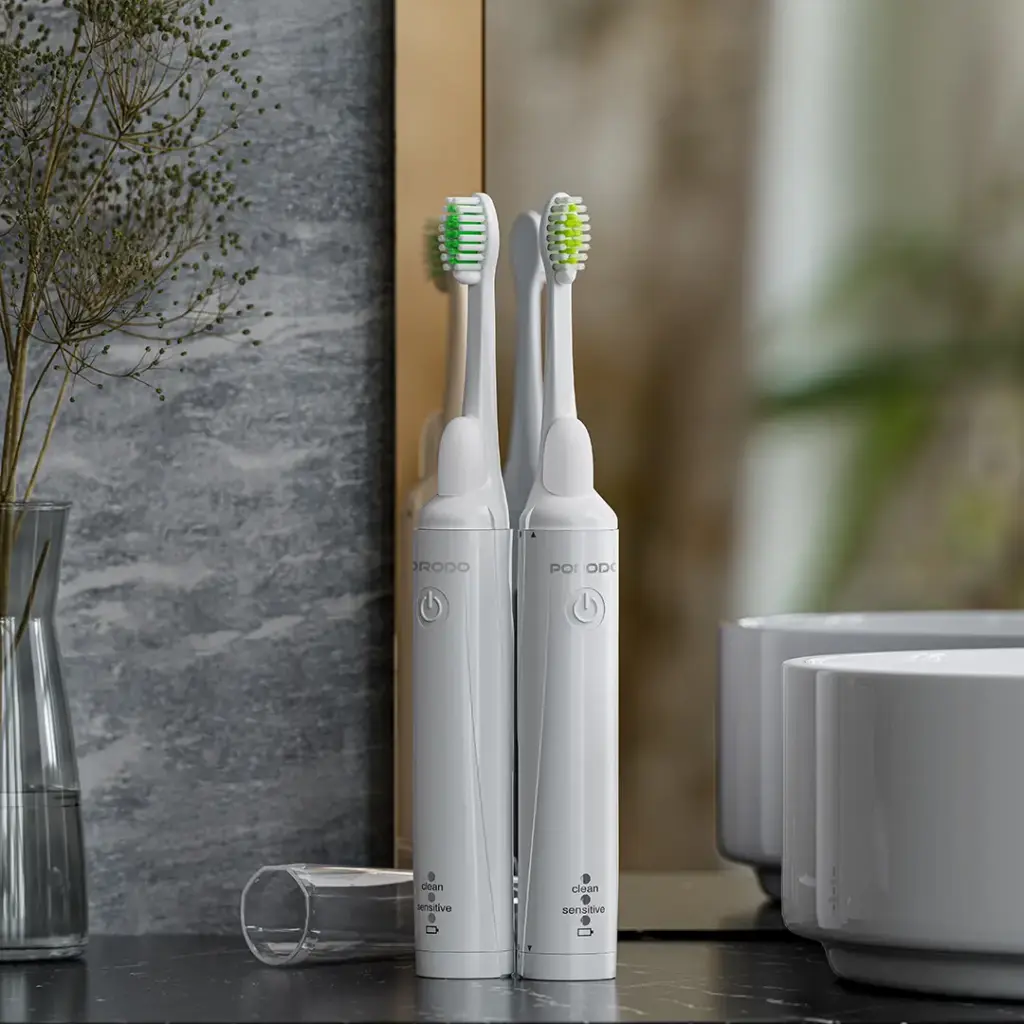PORODO LIFESTYLE RECHARGEABLE ELECTRIC TOOTHBRUSH-WHITE-PDLFT210WH - Image 2