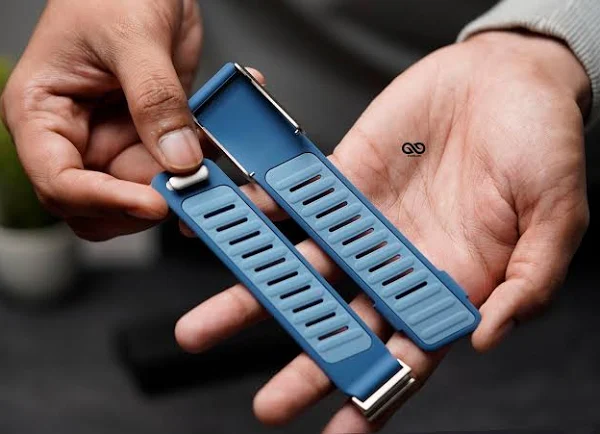 WHOOP 5.0 OFFICIAL SILICONE WRIST BAND STRAP BLUE - Image 3