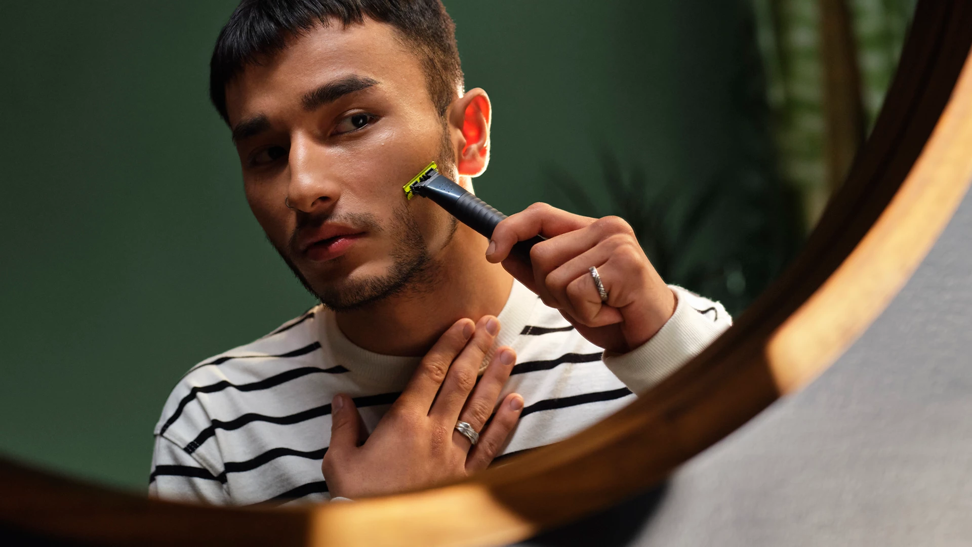 PHILIPS ONE BLADE FACE TRIMMER QP1424 - Image 8