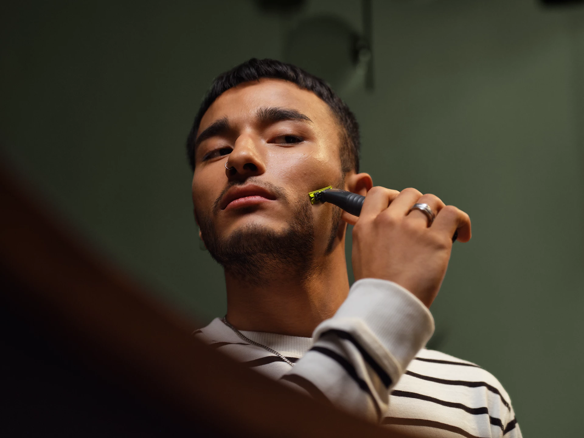 PHILIPS ONE BLADE FACE TRIMMER QP1424 - Image 6